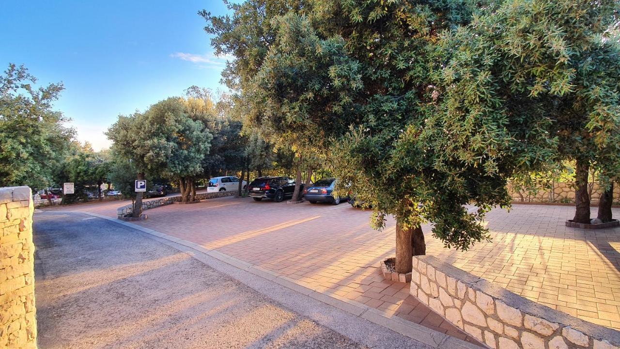 Premium Appartments Suha Punta Kampor Kültér fotó