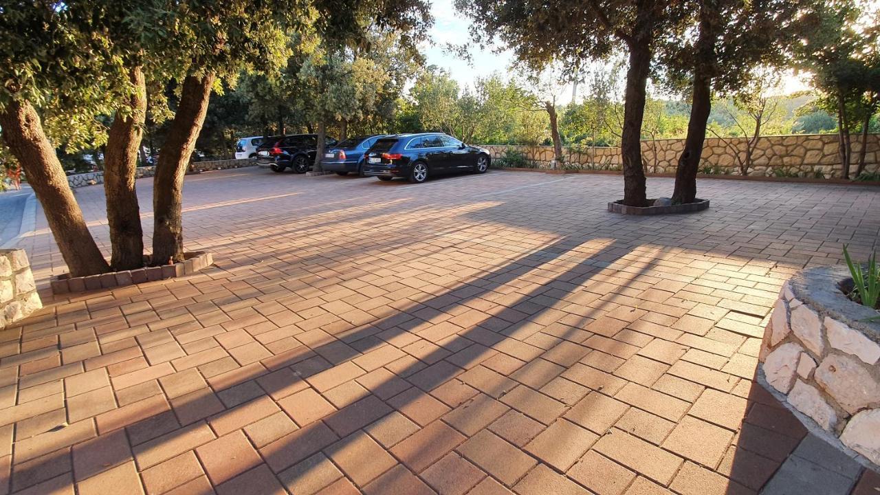 Premium Appartments Suha Punta Kampor Kültér fotó